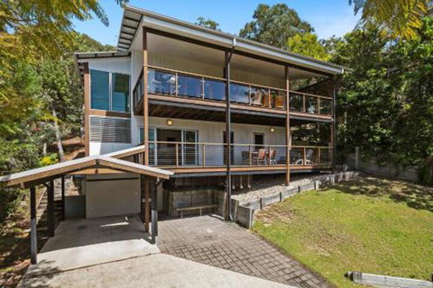112 Tramican Street - Sydneys Hotel 5