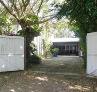 Bunya Seaside - Sydneys Hotel