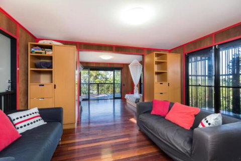 2 / 38 Booran Street - Sydneys Hotel 0