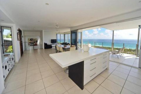 Oceanside 3 Bedrooms - Sydneys Hotel 6