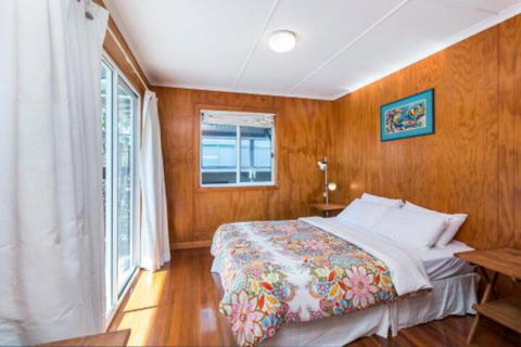 12 Yarrong Road - Sydneys Hotel 7