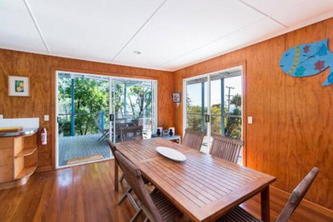 12 Yarrong Road - Sydneys Hotel 2