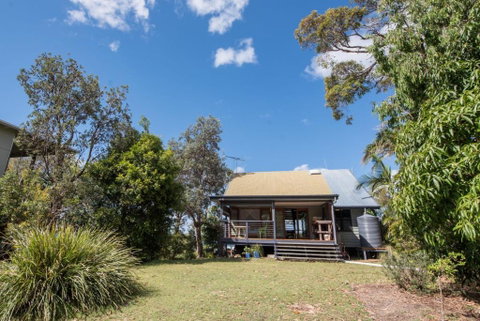 52 Tramican Street - Sydneys Hotel 6