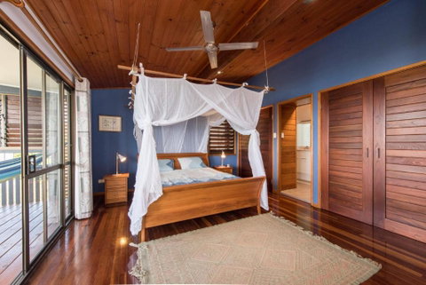 52 Tramican Street - Sydneys Hotel 7