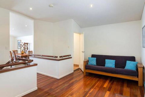 Lookout Unit 2 - Sydneys Hotel 4