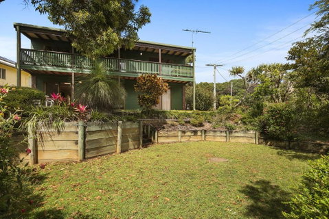 112 Mooloomba Road - Sydneys Hotel 4