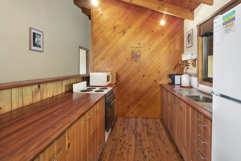112 Mooloomba Road - Sydneys Hotel 5