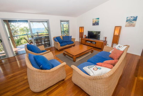 81 Tramican Street - Sydneys Hotel 1
