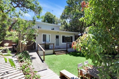 16 Bigoon Road - Sydneys Hotel 5