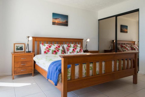 4 Mooloomba - Sydneys Hotel 3