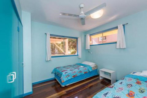 At Cylinder Unit 2 - Sydneys Hotel 2