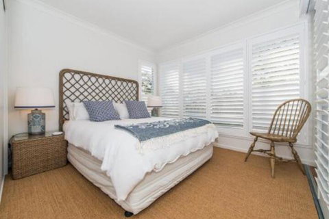 12 Merinda Crescent - Sydneys Hotel 4