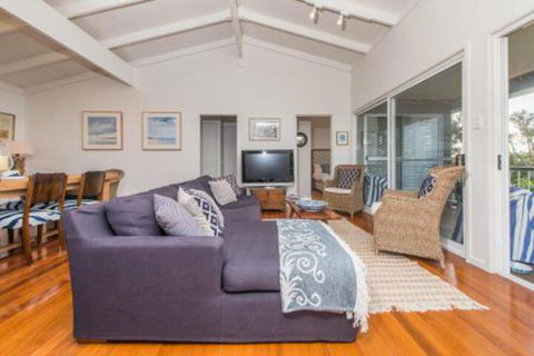 12 Merinda Crescent - Sydneys Hotel 3