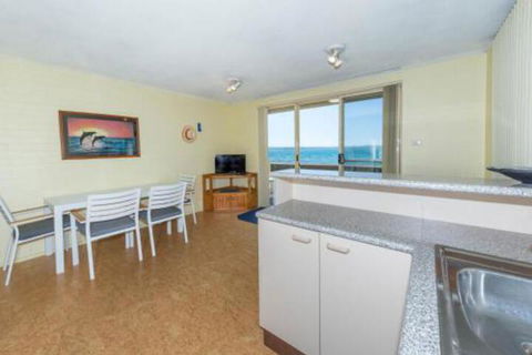 Alcheringa Unit 1 / 32 Sandy Point Road - Sydneys Hotel 3