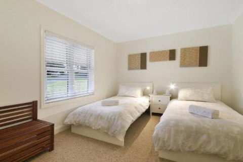 Redhaven House Spacious Quiet & Private - Sydneys Hotel 4
