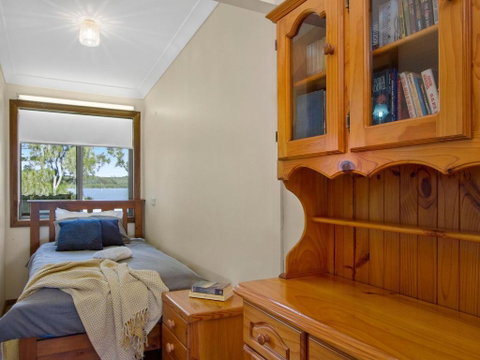 Sanctuary On The Bay Fish Or Kayak From The Yard - Sydneys Hotel 3