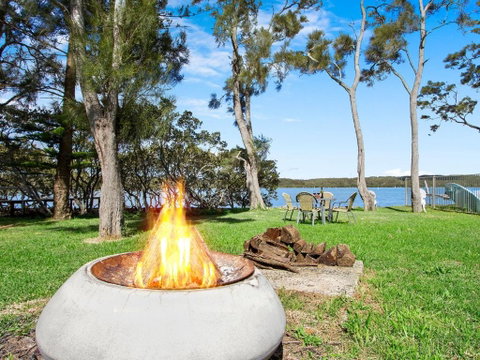Sanctuary On The Bay Fish Or Kayak From The Yard - Sydneys Hotel 6