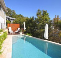STUNNING HOME WITH SPECTACULAR VIEWS  CLOSE TO THE BEACH - Sydneys Hotel