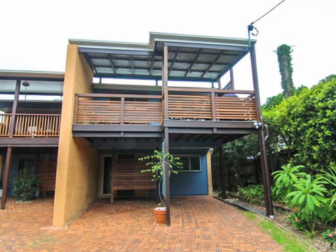 Two Sands Town House - Sydneys Hotel 1
