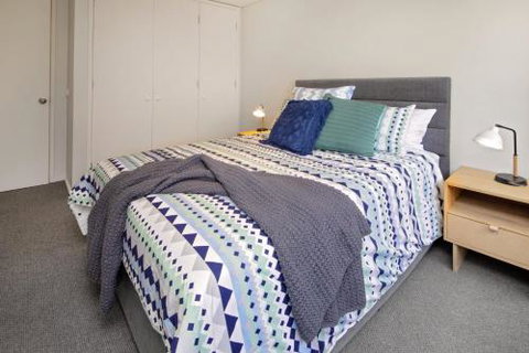 Silvertop Chalet - Sydneys Hotel 1