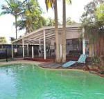 FABULOUS HOLIDAY HIDEAWAY COOLUM BEACH - Sydneys Hotel