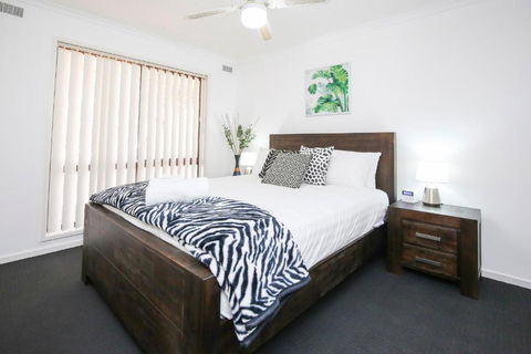 Allure Apartments Central - Sydneys Hotel 1