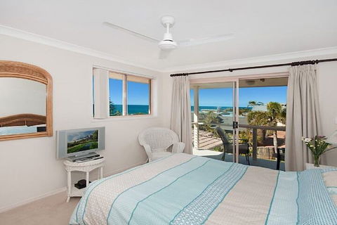 Pacific Rose Winter Holiday Special - Sydneys Hotel 5