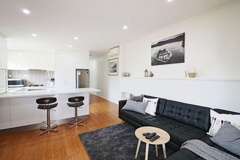 Toallo St - Sydneys Hotel 4