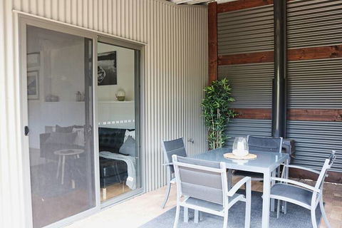 Toallo St - Sydneys Hotel 7