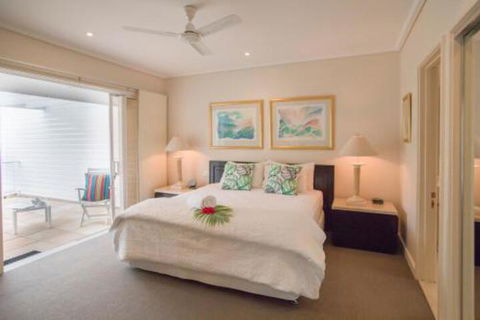 Port Douglas Mirage Villa 408 (4 BR) - Sydneys Hotel 3