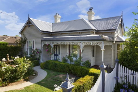Lake Daylesford Country House - Sydneys Hotel 4