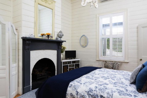 Lake Daylesford Country House - Sydneys Hotel 3