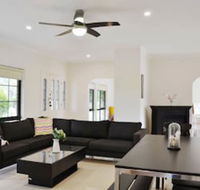 Springhill Winery - Sydneys Hotel