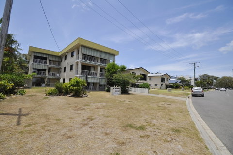 Bayviews At Bongaree - Sydneys Hotel 0