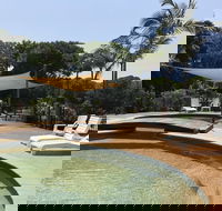 Tiona Palms Holiday Park - Sydneys Hotel