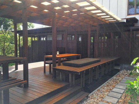 Moonshine Beach Shack - Sydneys Hotel 2