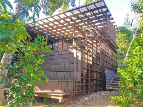 Moonshine Beach Shack - Sydneys Hotel 1