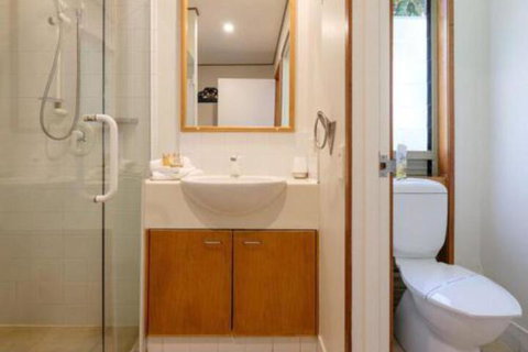 Claytons 9 - Sydneys Hotel 2