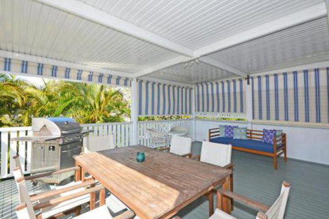 Ocean Breeze Hervey Bay - Sydneys Hotel 6