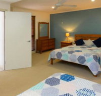 Blue Water Retreat Downstairs - Sydneys Hotel