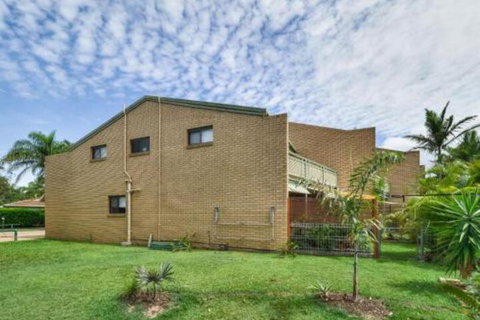 Harbour Court On The Bay - Sydneys Hotel 3