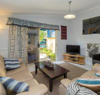 Lovely Torquay Cottage - Sydneys Hotel