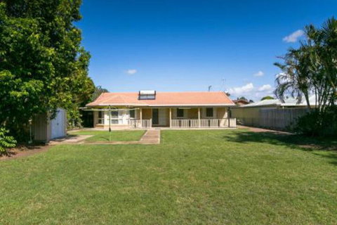 Cozy Family Holiday House - Sydneys Hotel 2