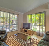 Affordable Holiday Home - Sydneys Hotel