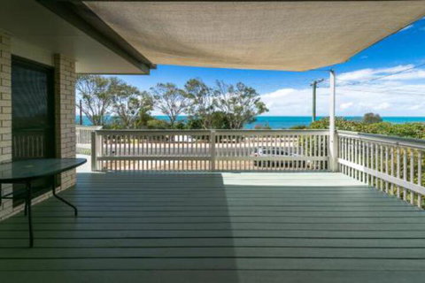The Sun & The Sea In Hervey Bay - Sydneys Hotel 5