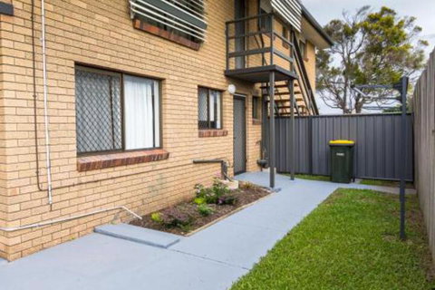 Upstairs & Downstairs 81 Denman Camp Rd - Sydneys Hotel 4