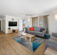 Comfy  Cosy Upstairs - Sydneys Hotel