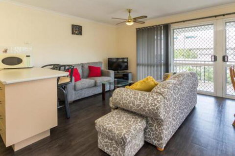 Leisure Lee Hervey Bay - Sydneys Hotel 4