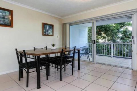 Jade Waters Hervey Bay - Sydneys Hotel 7
