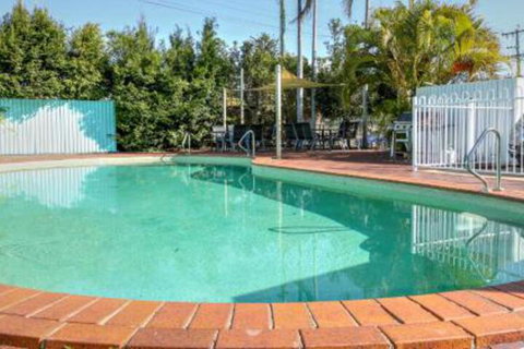 Jade Waters Hervey Bay - Sydneys Hotel 0